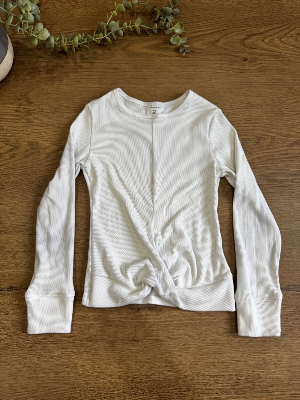 Abercrombie Kids Girls 7/8 White Ribbed Twist Front Long Sleeve Top